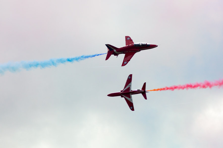 The Red Arrows - Play chicken